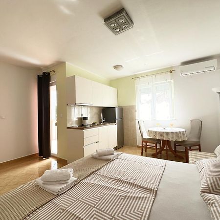 Apartments Villa Miranda โวดีเซ ภายนอก รูปภาพ
