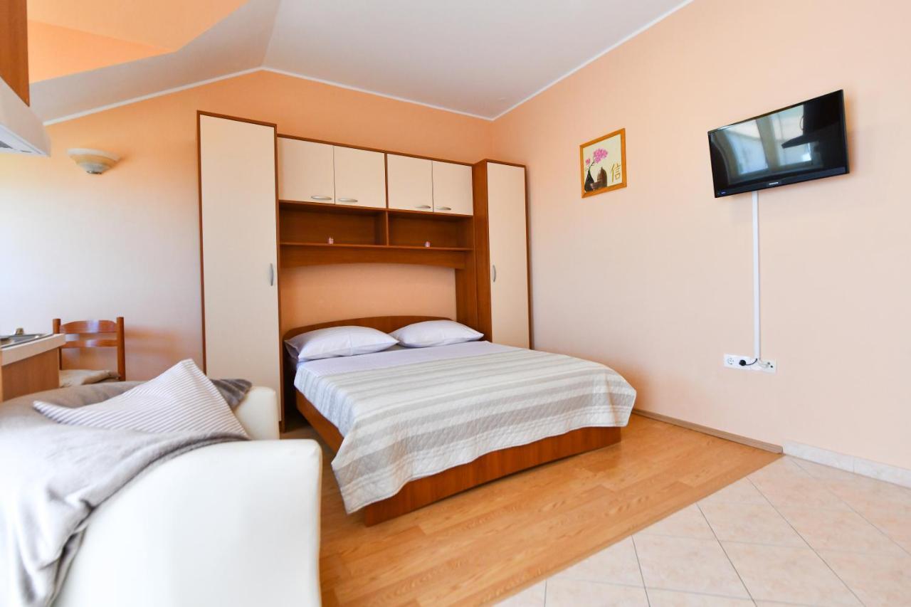 Apartments Villa Miranda โวดีเซ ภายนอก รูปภาพ