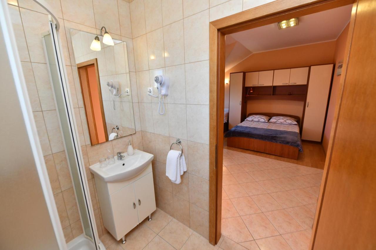 Apartments Villa Miranda โวดีเซ ภายนอก รูปภาพ