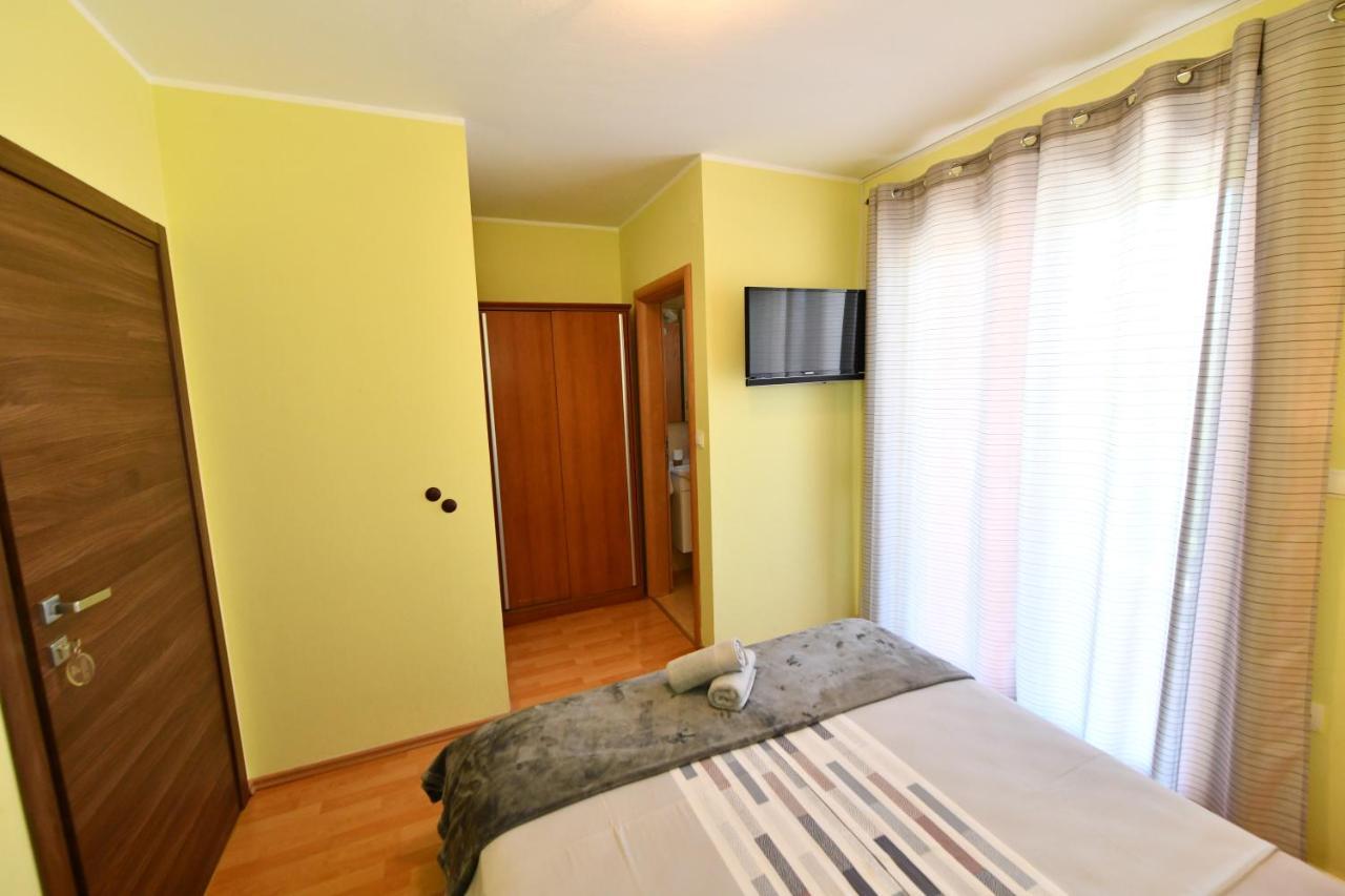 Apartments Villa Miranda โวดีเซ ภายนอก รูปภาพ