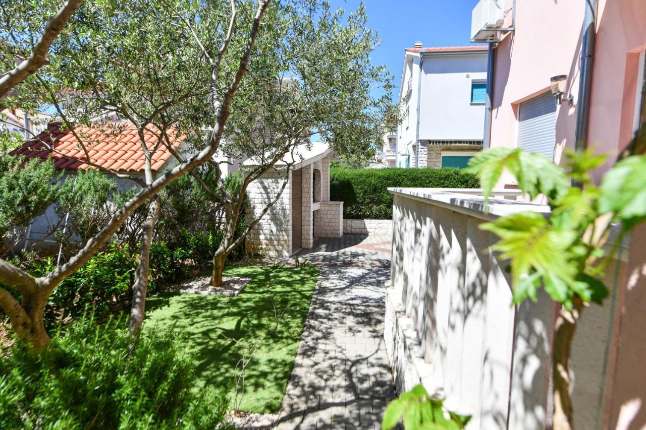 Apartments Villa Miranda โวดีเซ ภายนอก รูปภาพ