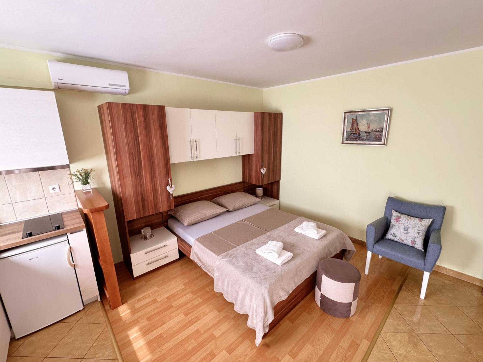 Apartments Villa Miranda โวดีเซ ภายนอก รูปภาพ