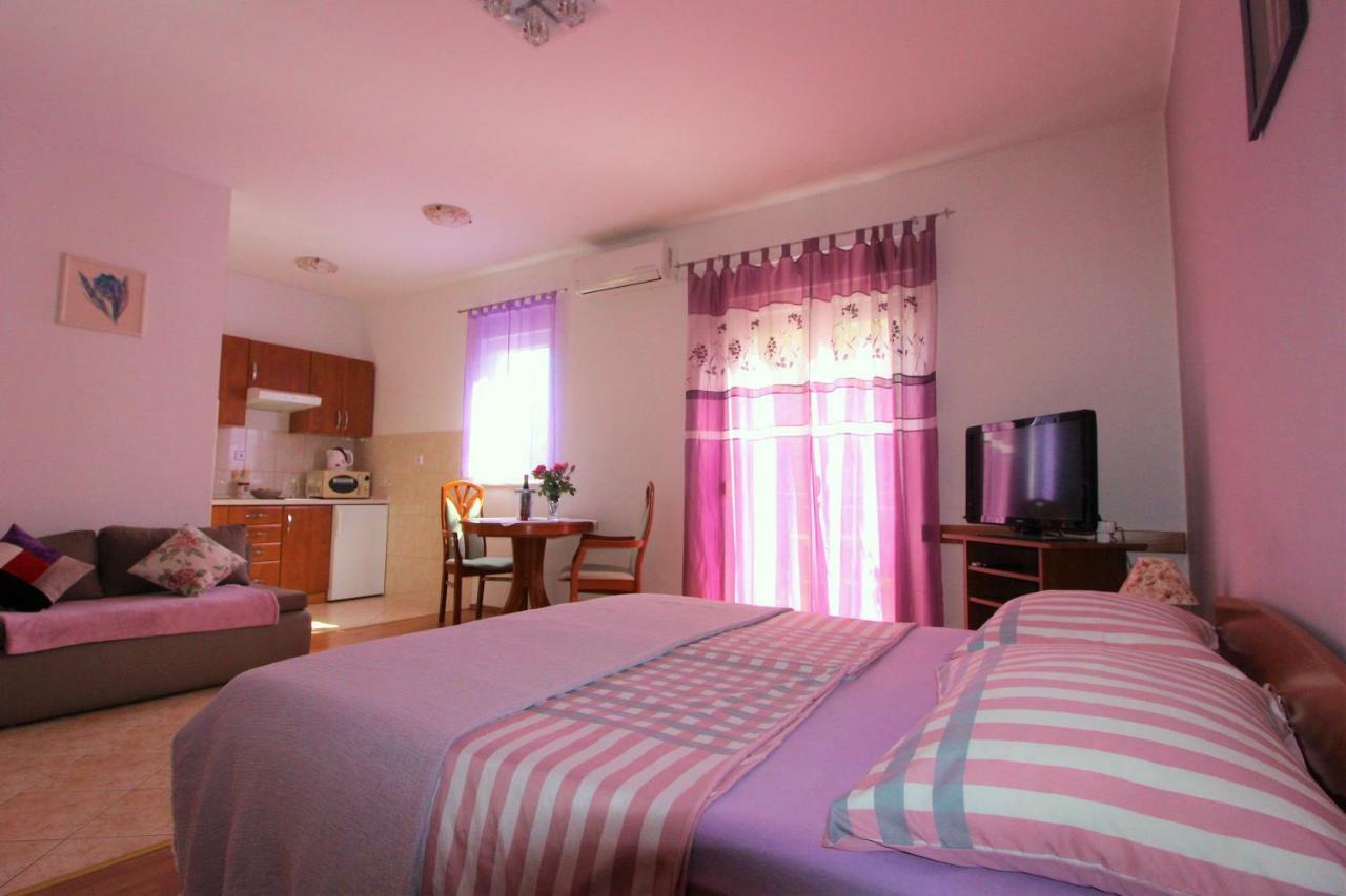 Apartments Villa Miranda โวดีเซ ภายนอก รูปภาพ